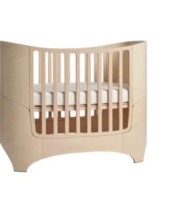Leander Classic Babyseng – Elegant og Sikker Soveplads
